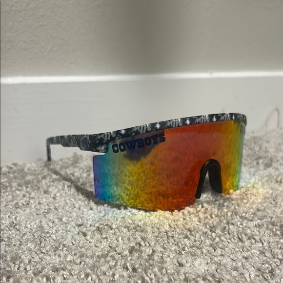 Dallas Cowboys Floral Large Frame Sunglasses - Picture 3 of 9